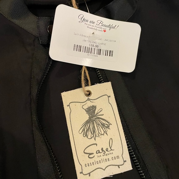 Easel Black Jacket - Picture 2 of 2